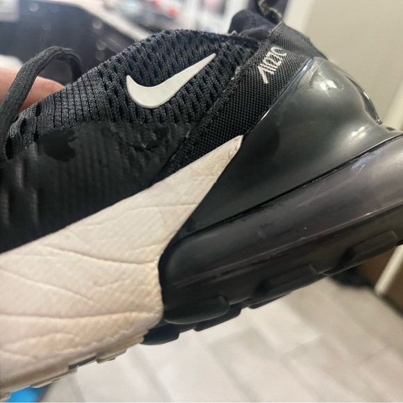 Nike Women’s Air Max 270- good used condition size 9 - Picture 7 of 9